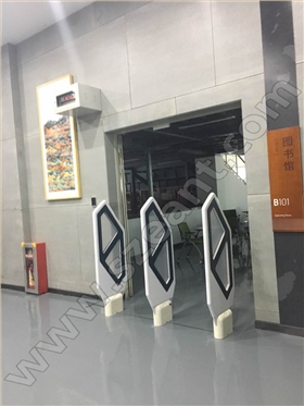 現場安裝圖書館防盜系統圖